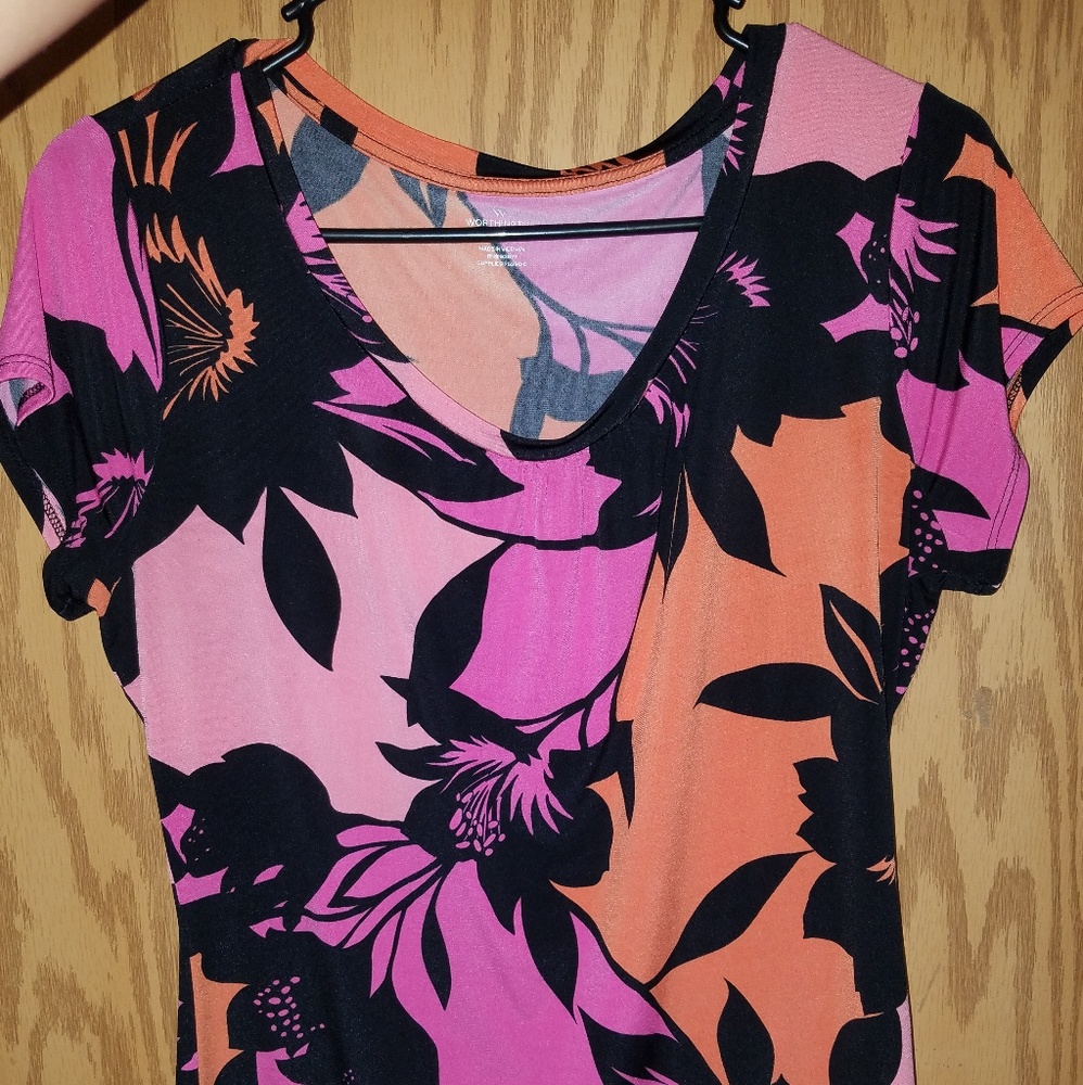 Women's Worthington size Medium.